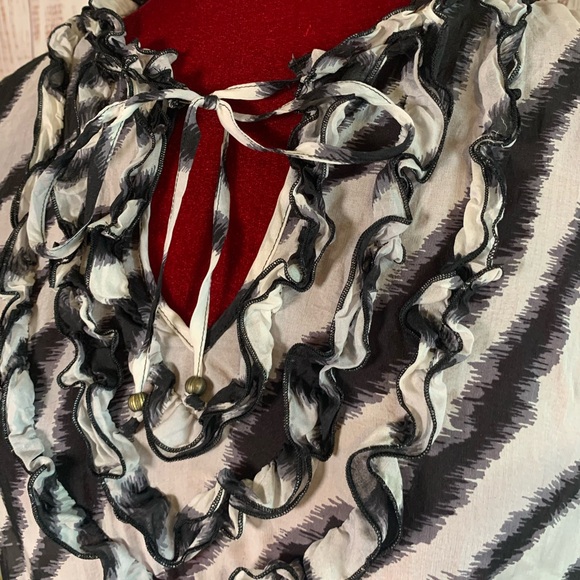 •100% Silk• Zebra Stripe Tuxedo Ruffle Top  { Esprit } - Picture 2 of 8